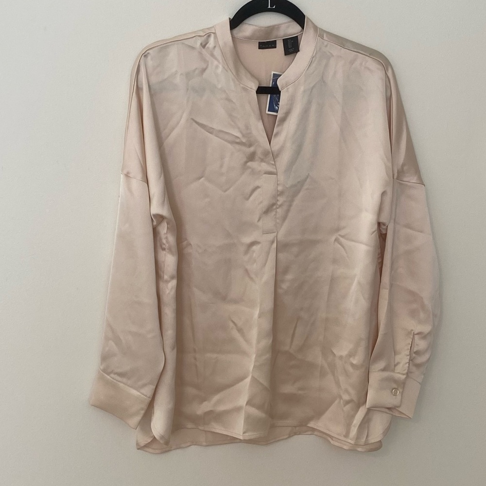 NEW Tahari blouse size large